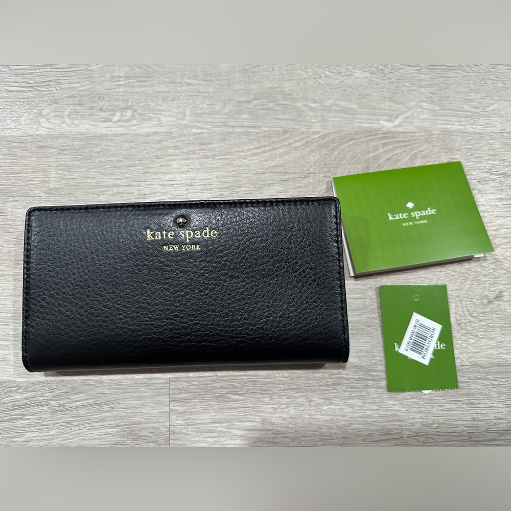CH110 NWT Kate Spade New York Bifold Leather Wallet Black Stacy Cobble Hill